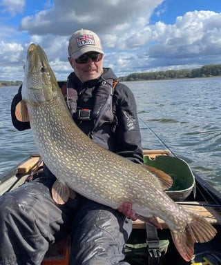 Andy Cheetham 43lb fly pike chew