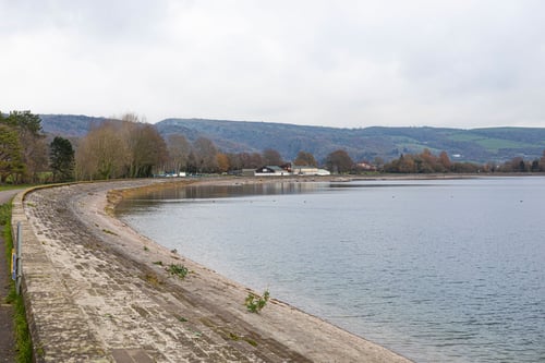 The embankment alongside Cheddar Reservoir 